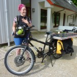 Anick-Marie et son vélo solaire Anick-Marie et son vélo solaire