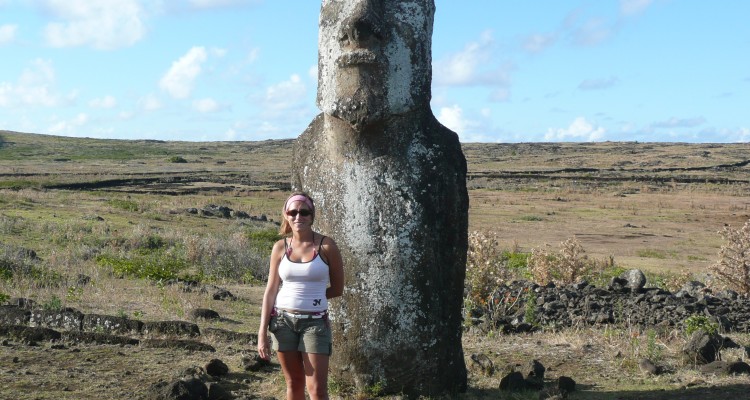 moai-easter-island